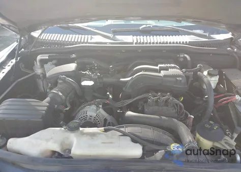 2006 Ford Explorer Eddie Bauer из США, поврежденный, VIN 1FMEU74E16ZA27622